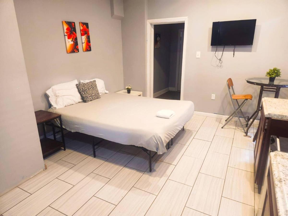 1St Floor Studio Near Airport With Small Kitchenette Lejlighed Philadelphia Eksteriør billede